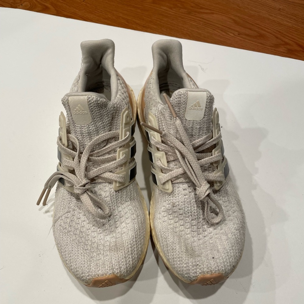 Adidas Ultraboost women8.5/men 7.5